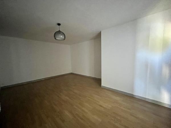 Maison à vendre 192 240 € Terrasson-Lavilledieu 6 p 145 m² DPE D