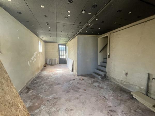 Maison à vendre 192 240 € Terrasson-Lavilledieu 6 p 145 m² DPE D
