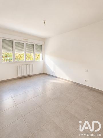 Location appartement 3 pièces 92 m² Salon-de-Provence