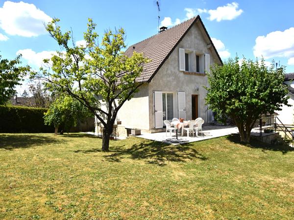 EN VENTE à COMBS LA VILLE, Maison indépendante de 6 pièces principales