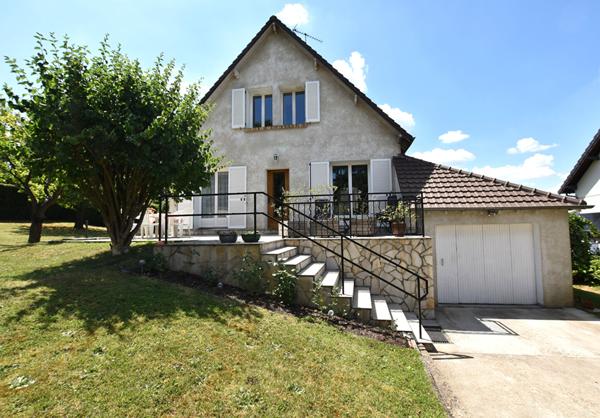 EN VENTE à COMBS LA VILLE, Maison indépendante de 6 pièces principales