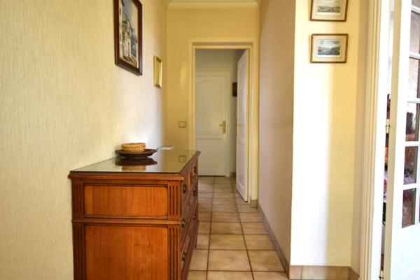 EN VENTE à COMBS LA VILLE, Maison indépendante de 6 pièces principales