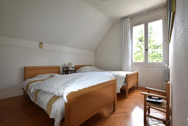 EN VENTE à COMBS LA VILLE, Maison indépendante de 6 pièces principales