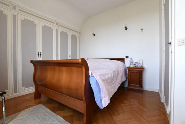 EN VENTE à COMBS LA VILLE, Maison indépendante de 6 pièces principales