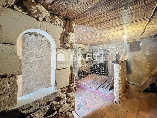 Belle longère familiale de 147m² environ située dans un environnement naturel et calme