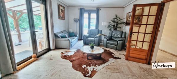 Maison T10 237m2 Jardin, garage