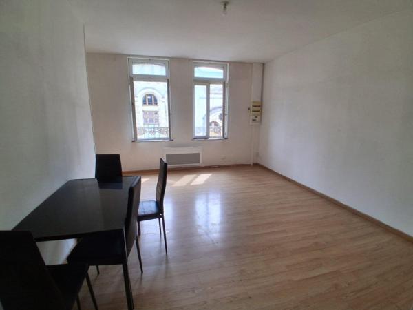 Vente / Immeuble à Le Cateau-Cambrésis (59360)