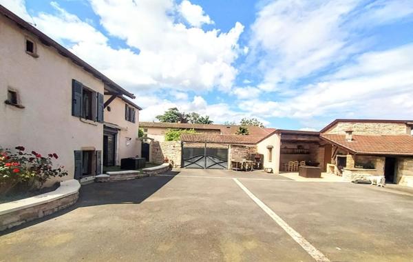 Environnement exceptionnel et charme de la pierre