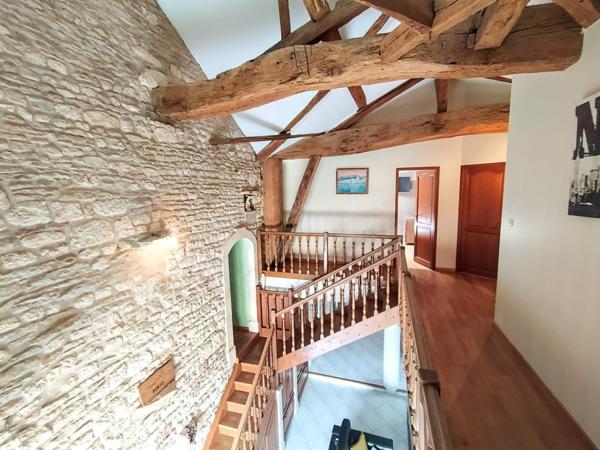 Environnement exceptionnel et charme de la pierre