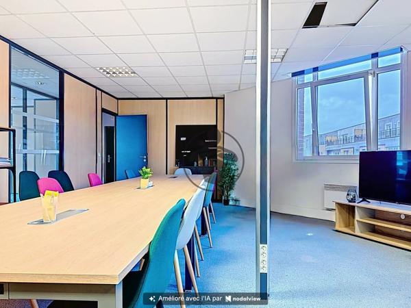 Vente                                                      Bureau
                        
                     23 pièces                      456 m2                     à Lille