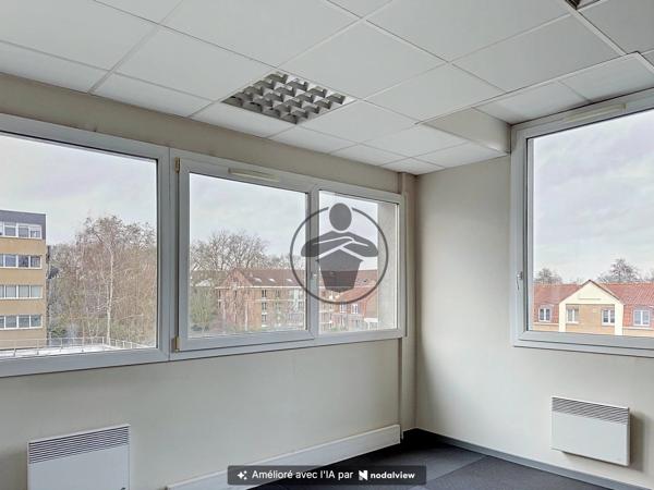 Vente                                                      Bureau
                        
                     23 pièces                      456 m2                     à Lille