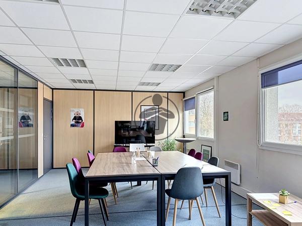 Vente                                                      Bureau
                        
                     23 pièces                      456 m2                     à Lille
