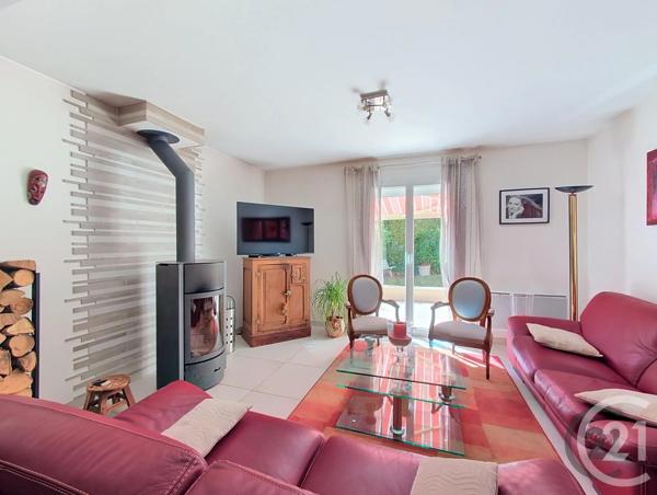 Maison à vendre  7 pièces - 135 m 2   VAUX LE PENIL  - 77