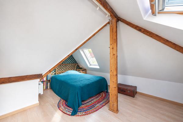 Maison
         4 pièces
        - 73 m² Exclusivité 640 000 € *