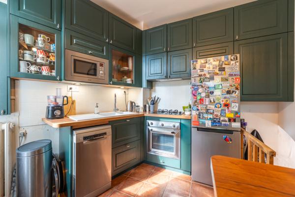Maison
         4 pièces
        - 73 m² Exclusivité 640 000 € *