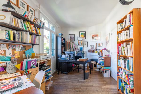Maison
         4 pièces
        - 73 m² Exclusivité 640 000 € *