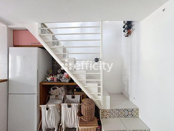 Maison
         3 pièces
        - 72 m² Exclusivité 432 000 € *