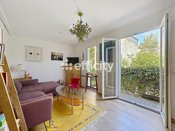 Maison
         3 pièces
        - 72 m² Exclusivité 432 000 € *
