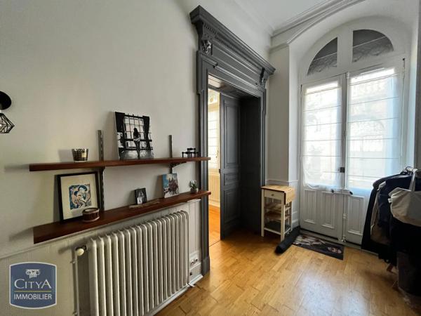 Appartement à louer 3 pièces 72.5m² Agen (47000)