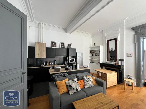 Appartement à louer 3 pièces 72.5m² Agen (47000)