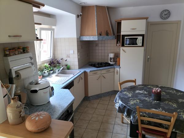 Janzé (35150) Grande maison en pierres de 300 m² avec terrain, hangar, étang et bois* Parfaite pour une grande famille ou un