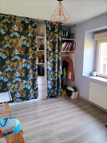 Janzé (35150) Grande maison en pierres de 300 m² avec terrain, hangar, étang et bois* Parfaite pour une grande famille ou un