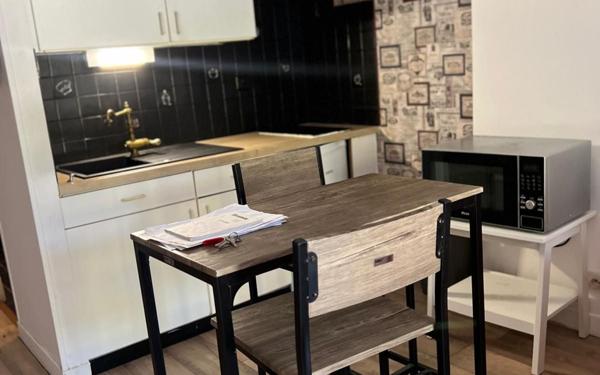 Appartement à louer    1 pièce • 25,40 m2 Chamarande