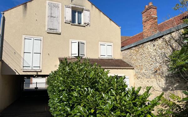 Appartement à louer    1 pièce • 25,40 m2 Chamarande