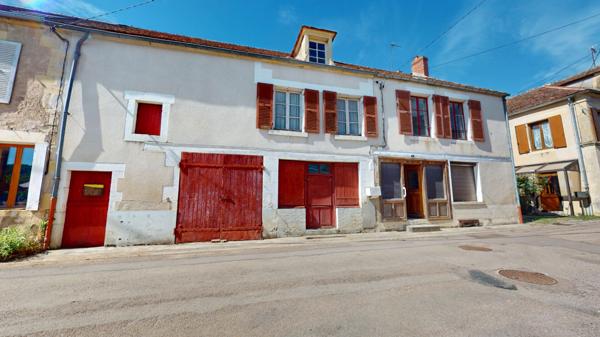 Maison de village Brinon Sur Beuvron 5 pièce(s) 172 m2
