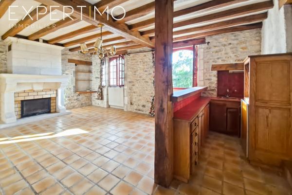 Montagrier (24350) Ensemble immobilier avec deux maisons à Montagrier