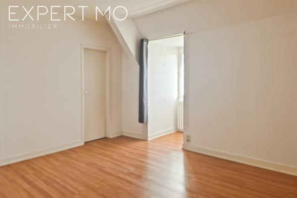 Montagrier (24350) Ensemble immobilier avec deux maisons à Montagrier