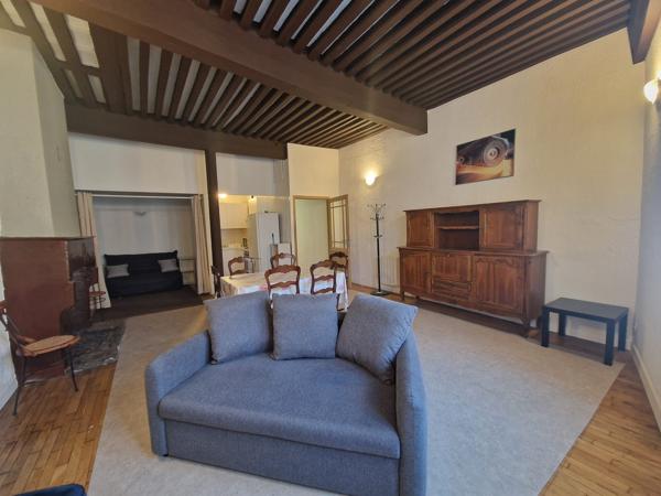 ANNECY - VIEILLE VILLE - T2 MEUBLE DE 74m²