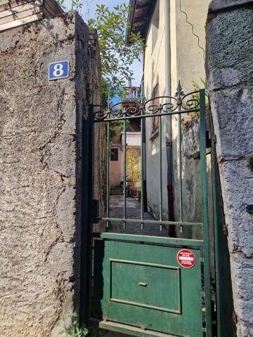 ANNECY - VIEILLE VILLE - T2 MEUBLE DE 74m²