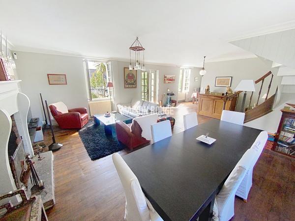 MAISON DE CARACTERE PROCHE DES BORDS DE RANCE ET A 10 MN DE SAINT MALO