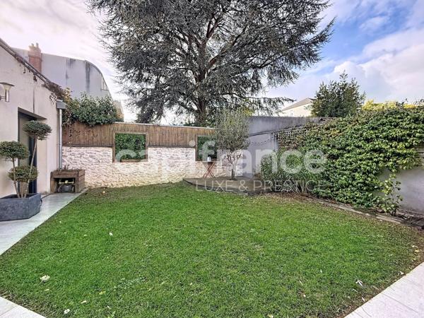 Maison familiale avec jardin et studio indépendant Tours centre 156 m²