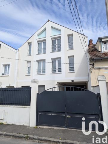 Studio 1 pièce de 24 m² à Trappes (78190)