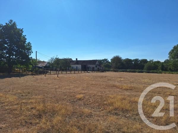 Maison à vendre  6 pièces - 139,76 m 2   CHATEAUMEILLANT  - 18