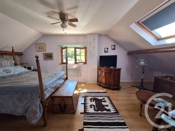 Maison à vendre  6 pièces - 139,76 m 2   CHATEAUMEILLANT  - 18