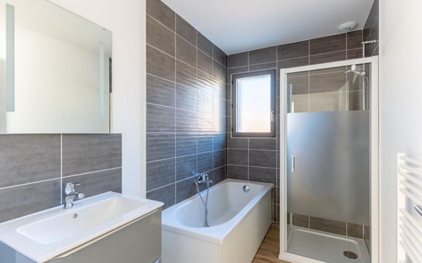 Maison à vendre    5 pièces • 146 m2 Biscarrosse