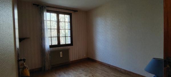 Maison à vendre 8 pièces ASSAIS LES JUMEAUX (79)