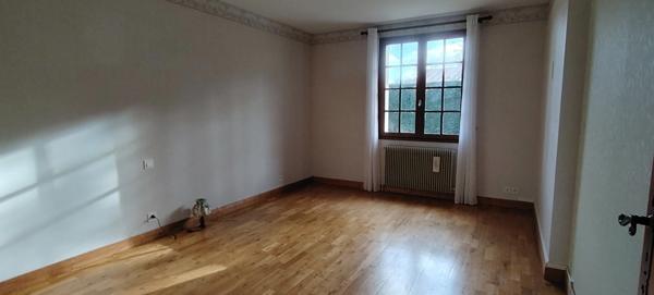 Maison à vendre 8 pièces ASSAIS LES JUMEAUX (79)