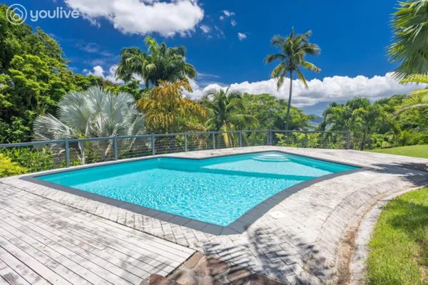 Didier Fort-de-France – Propriété T5 – piscine- Vue panoramique Baie de Fort-de-France