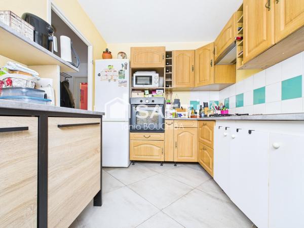 Maison familiale avec jardin et garage