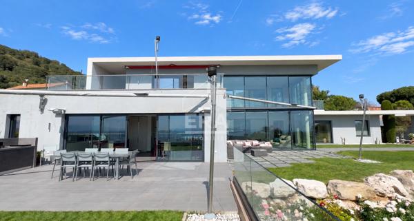NICE EST - VINAIGRIER / COL DE VILLEFRANCHE-SUR-MER : VILLA D'ARCHITECTE D'EXCEPTION AVEC VUE MER PANORAMIQUE VILLE ET MER