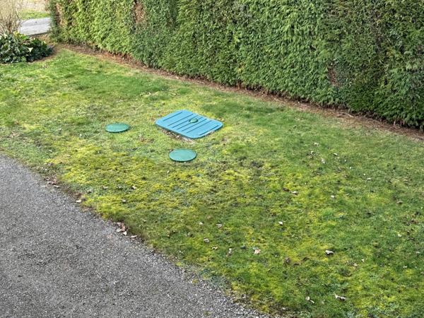 Toute proche de ROCHECHOUART , au calme.