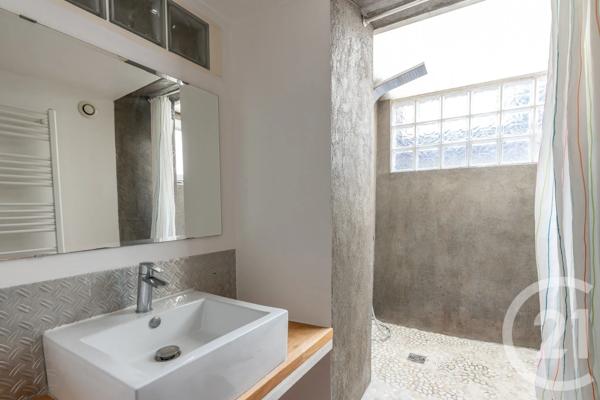 Maison à vendre  5 pièces - 101,35 m 2   ST MAUR DES FOSSES  - 94