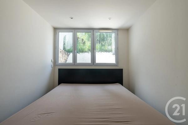 Maison à vendre  5 pièces - 101,35 m 2   ST MAUR DES FOSSES  - 94