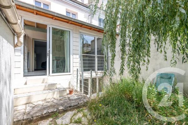 Maison à vendre  5 pièces - 101,35 m 2   ST MAUR DES FOSSES  - 94