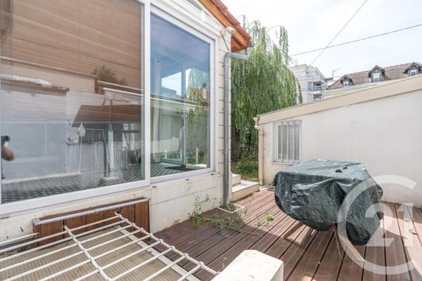 Maison à vendre  5 pièces - 101,35 m 2   ST MAUR DES FOSSES  - 94