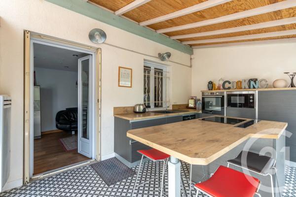 Maison à vendre  5 pièces - 101,35 m 2   ST MAUR DES FOSSES  - 94